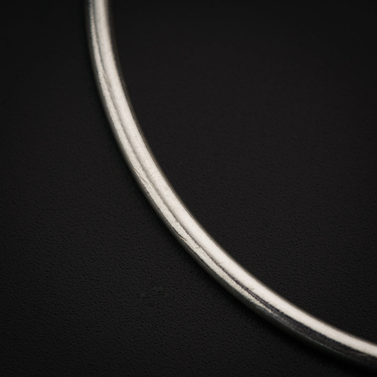 Toniq Set Of 4 Silver  Black Stacking Bracelet Set For Women