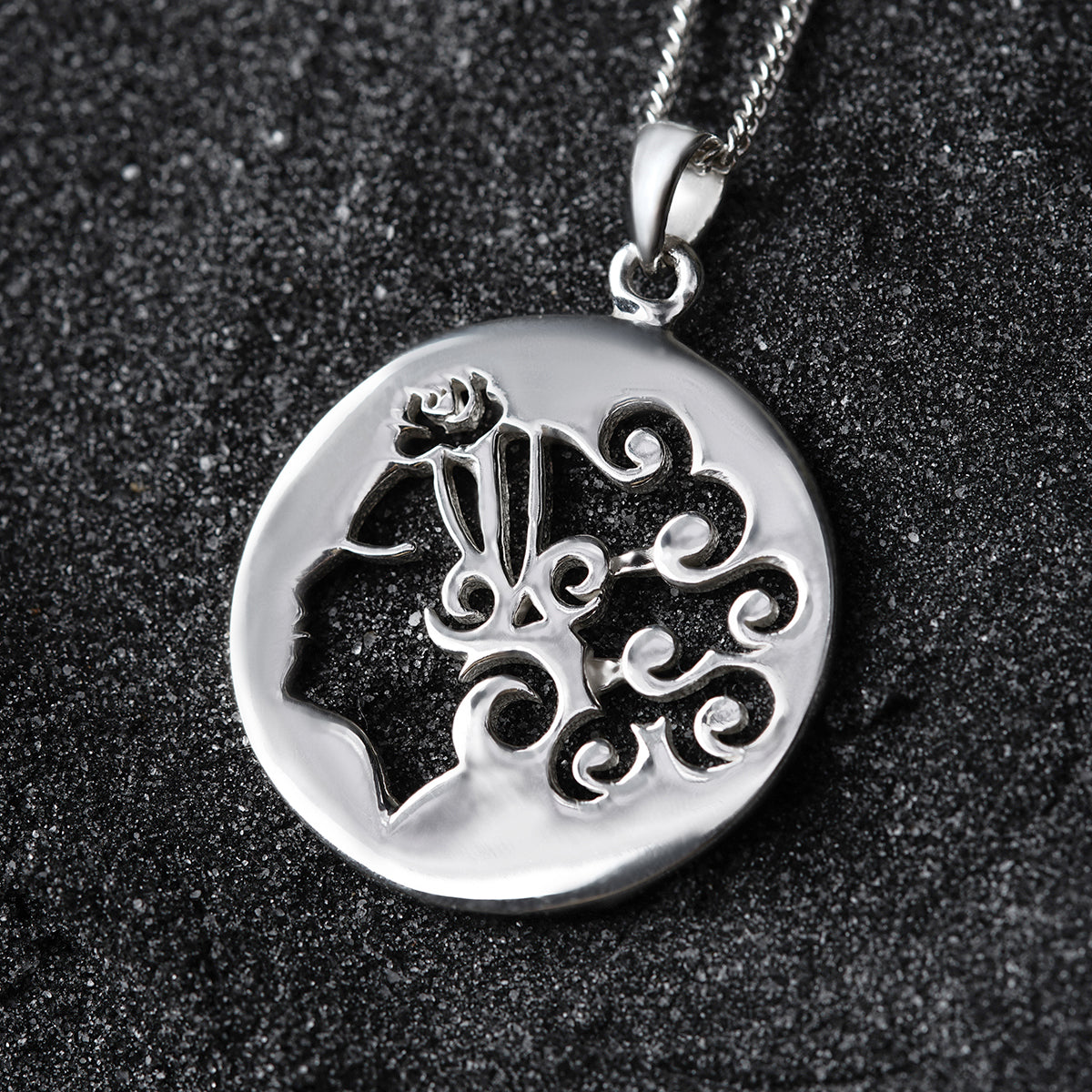 MOP Stylish flower silver pendant set | VARA
