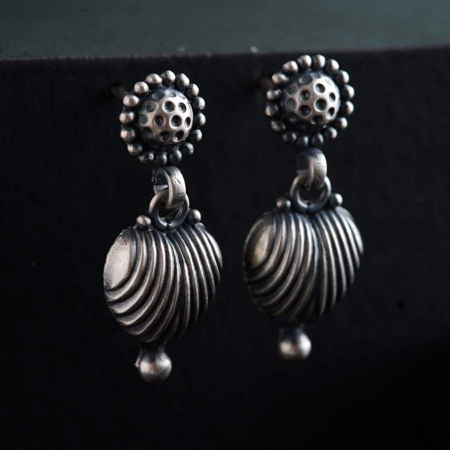 Amazon.com: AeraVida Exotic Bali Inspired Tribal Design Oval .925 Sterling  Silver Hoop Earrings | Oval Shaped Sterling Silver Earrings for Women |  Silver Hoop Earrings for Women: Clothing, Shoes & Jewelry