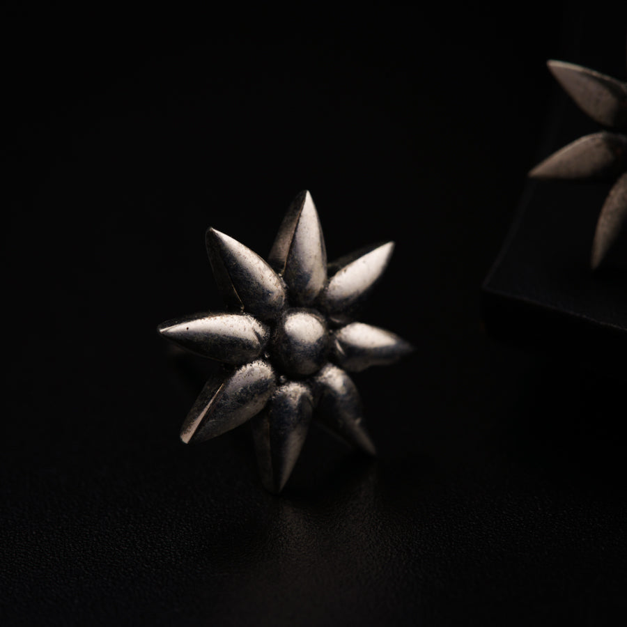 Silver Flower Earring (Medium)