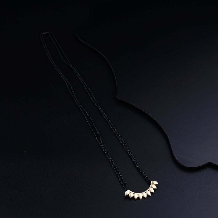 Petal mangalsutra - Medium