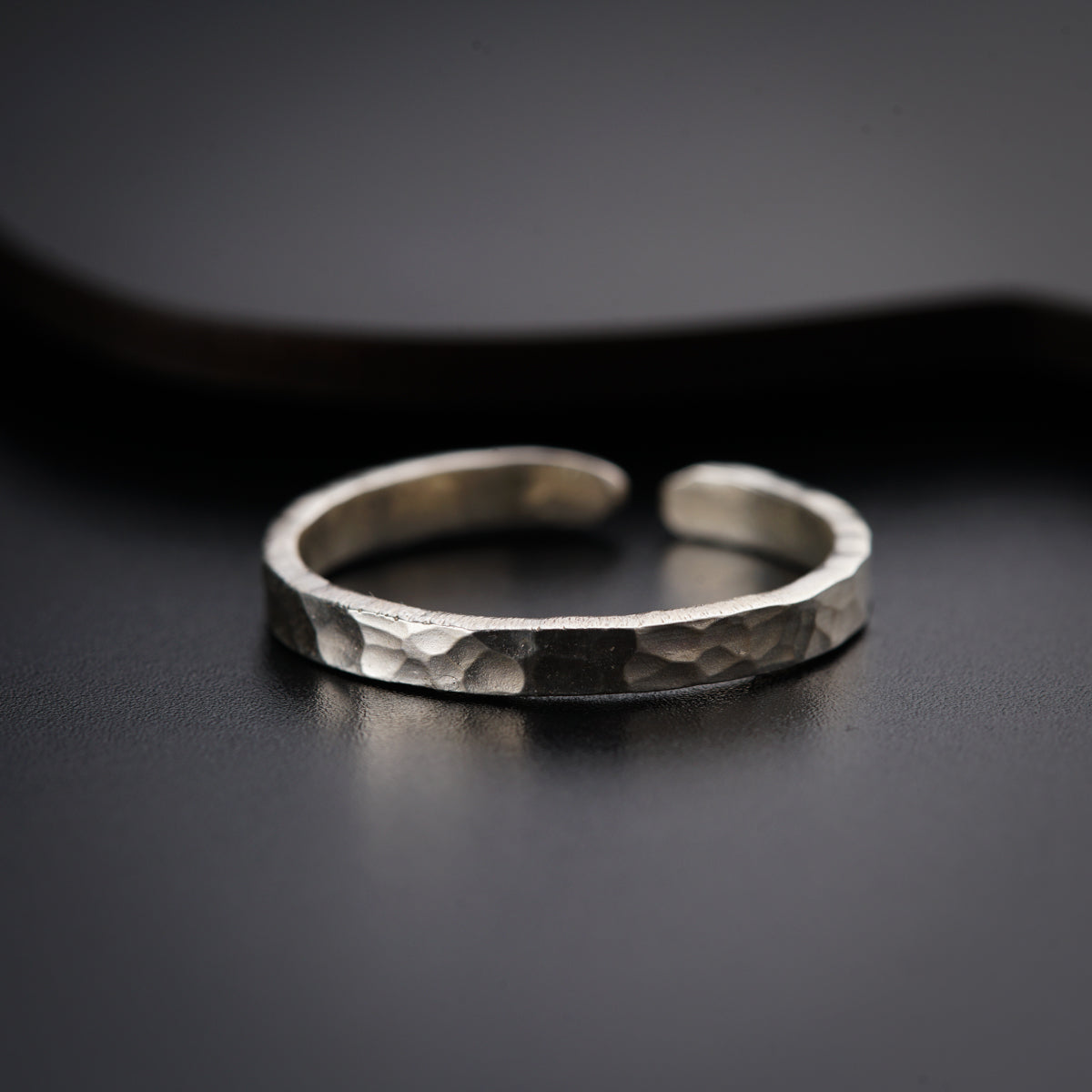 Unisex Hammered Ring