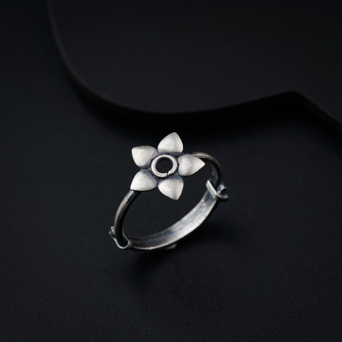 Silver Flower Motif Ring